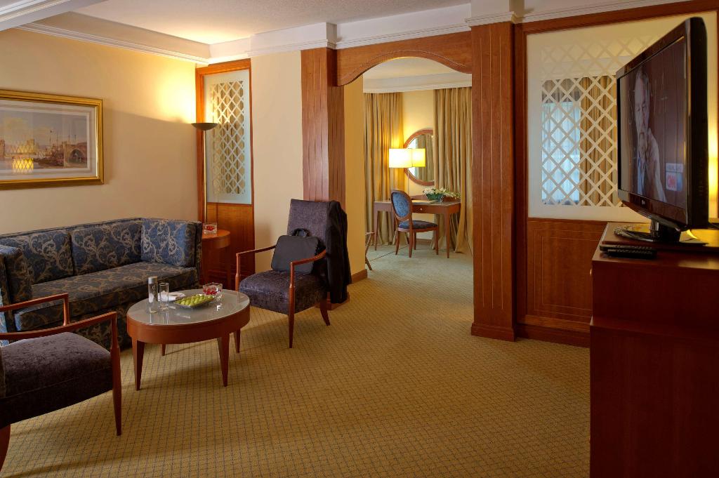 Radisson Blu Martinez