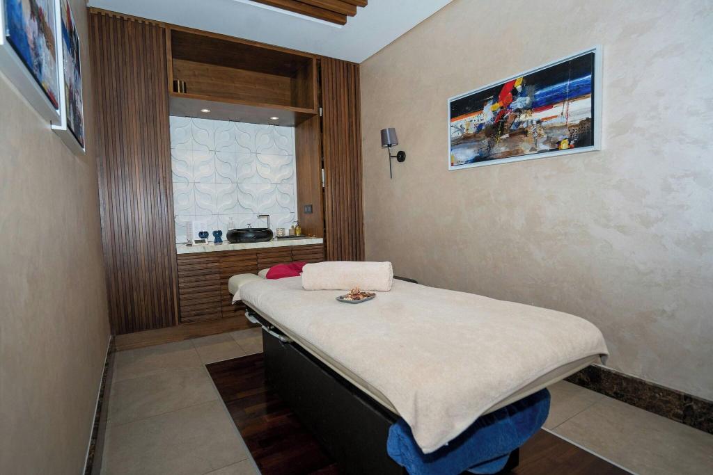 hotel-thumb