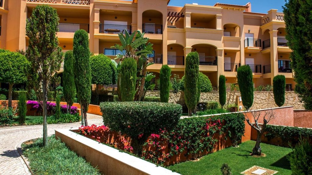 Gallery image of Baia Da Luz