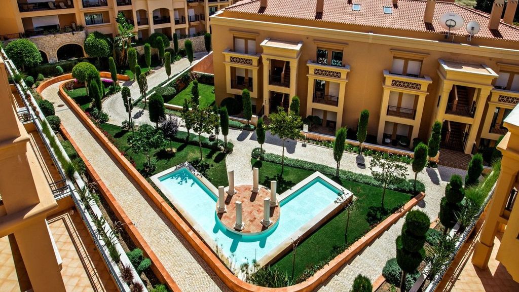Gallery image of Baia Da Luz