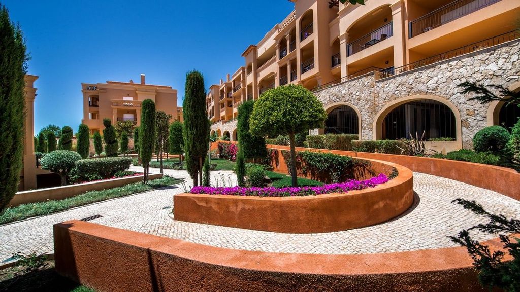 Gallery image of Baia Da Luz