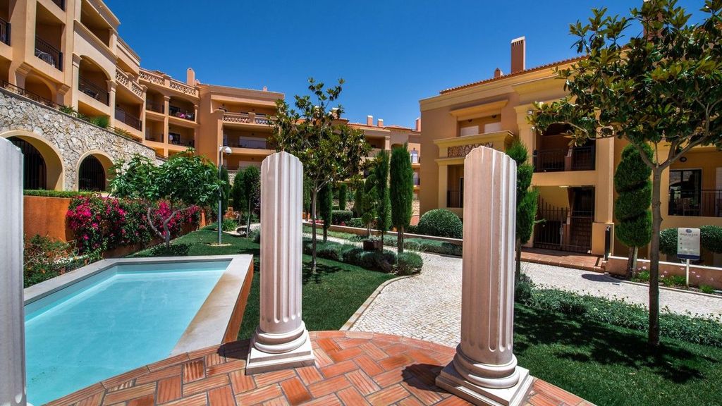 Gallery image of Baia Da Luz