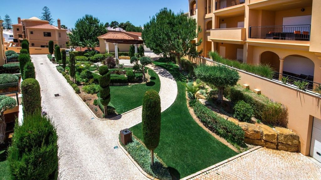 Gallery image of Baia Da Luz