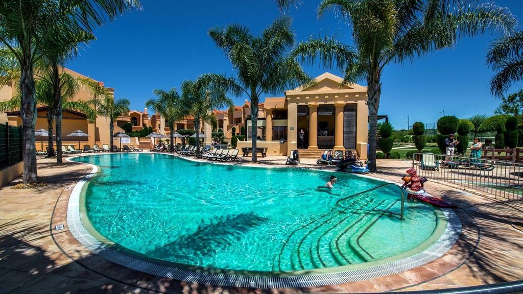 Gallery image of Baia Da Luz