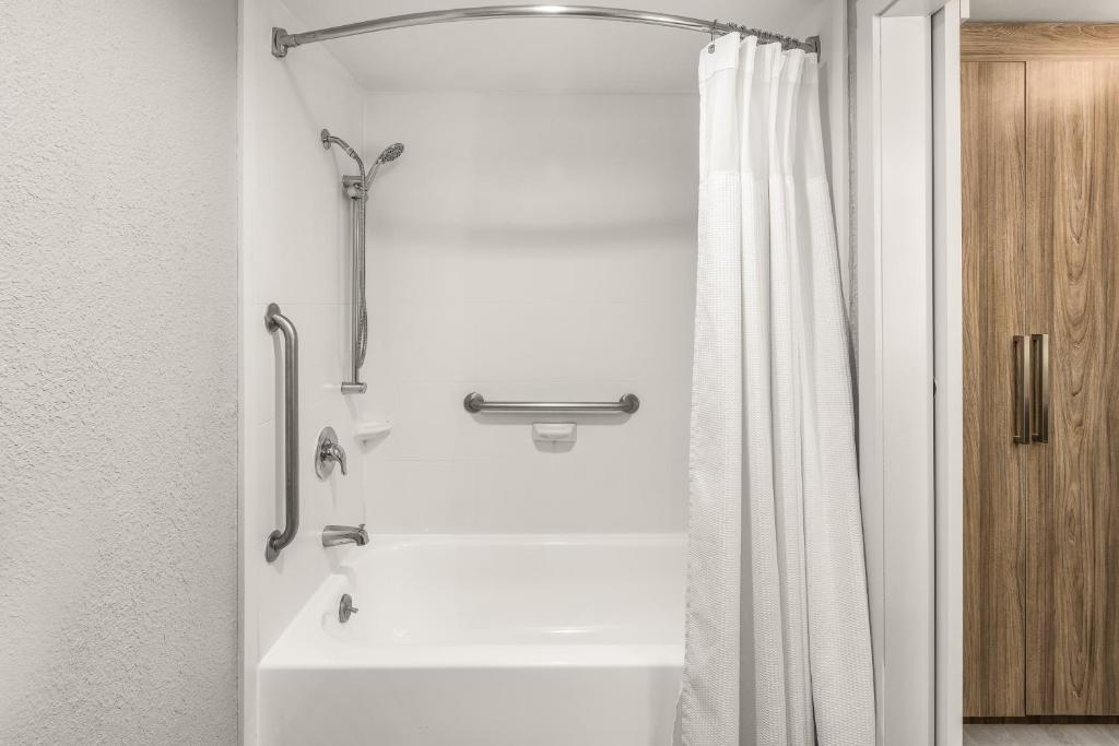 hotel-thumb