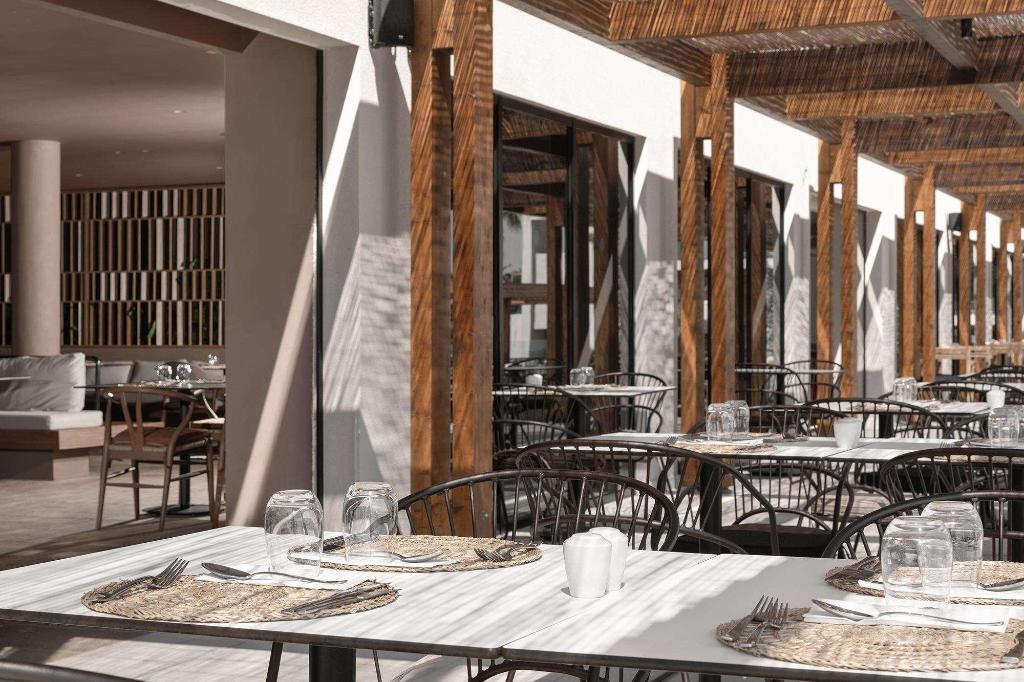 Helea Lifestyle Beach Resort photo 47