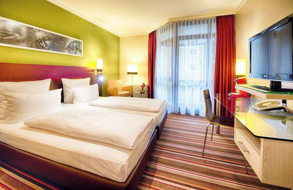 hotel-thumb
