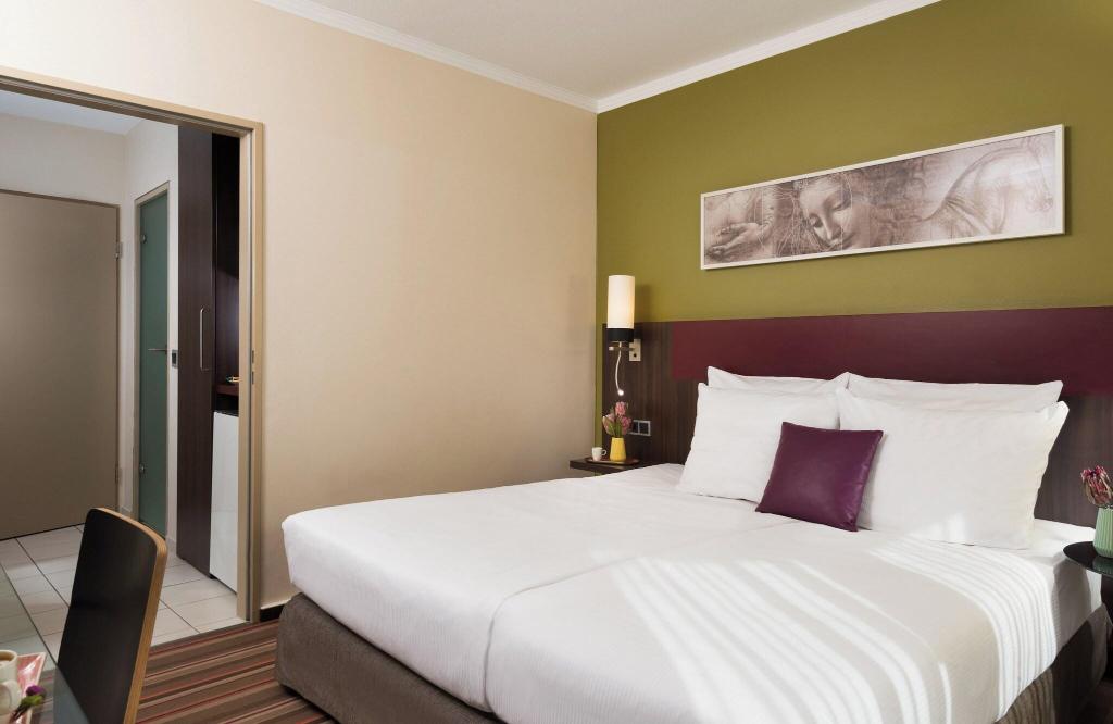 hotel-thumb