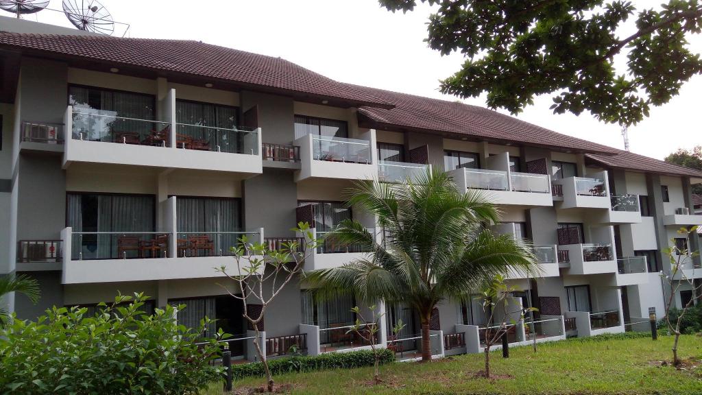 Chang Buri Resort and Spa