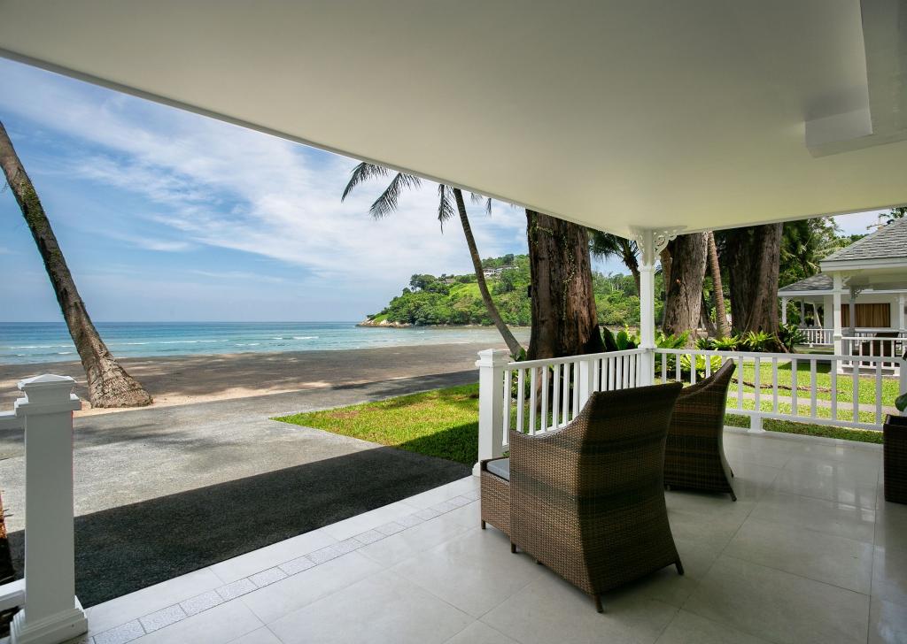Thavorn Beach Village Resort