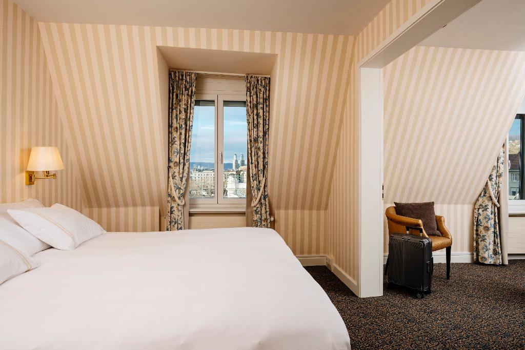 Small Luxury Hotel Ambassador a L'Opera