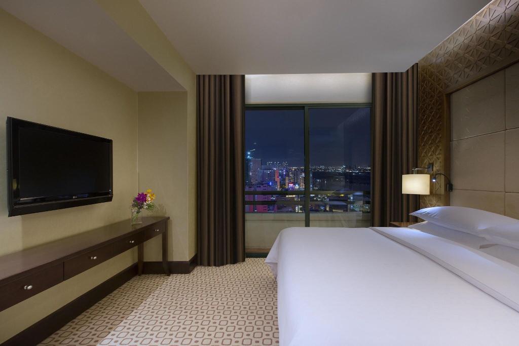 hotel-thumb