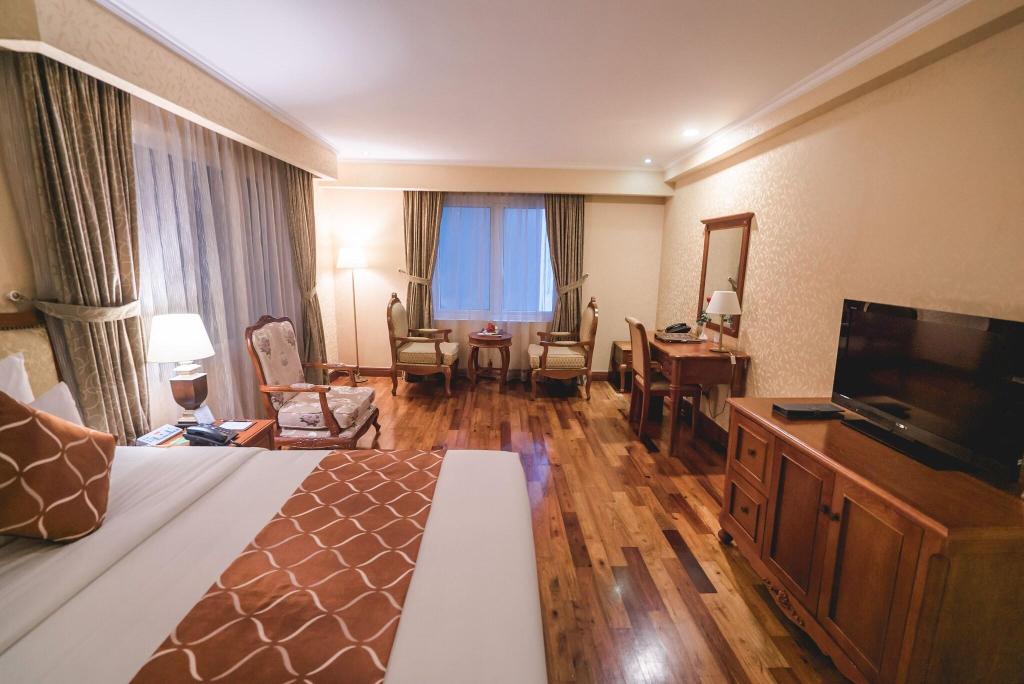 hotel-thumb