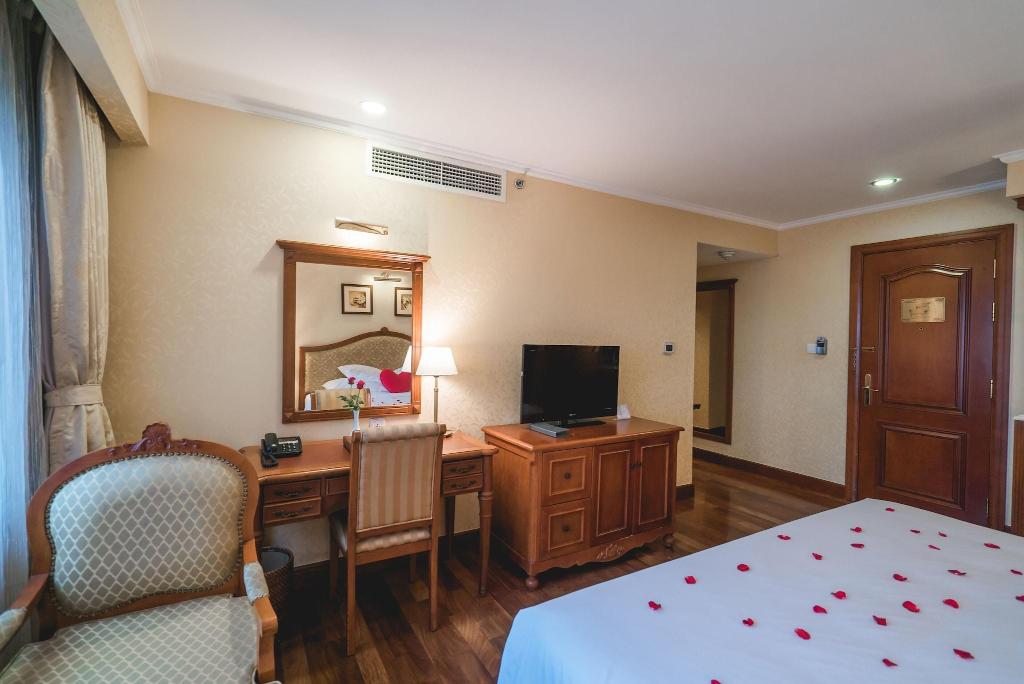 hotel-thumb