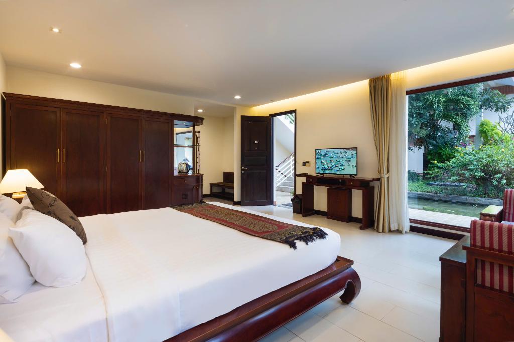 hotel-thumb