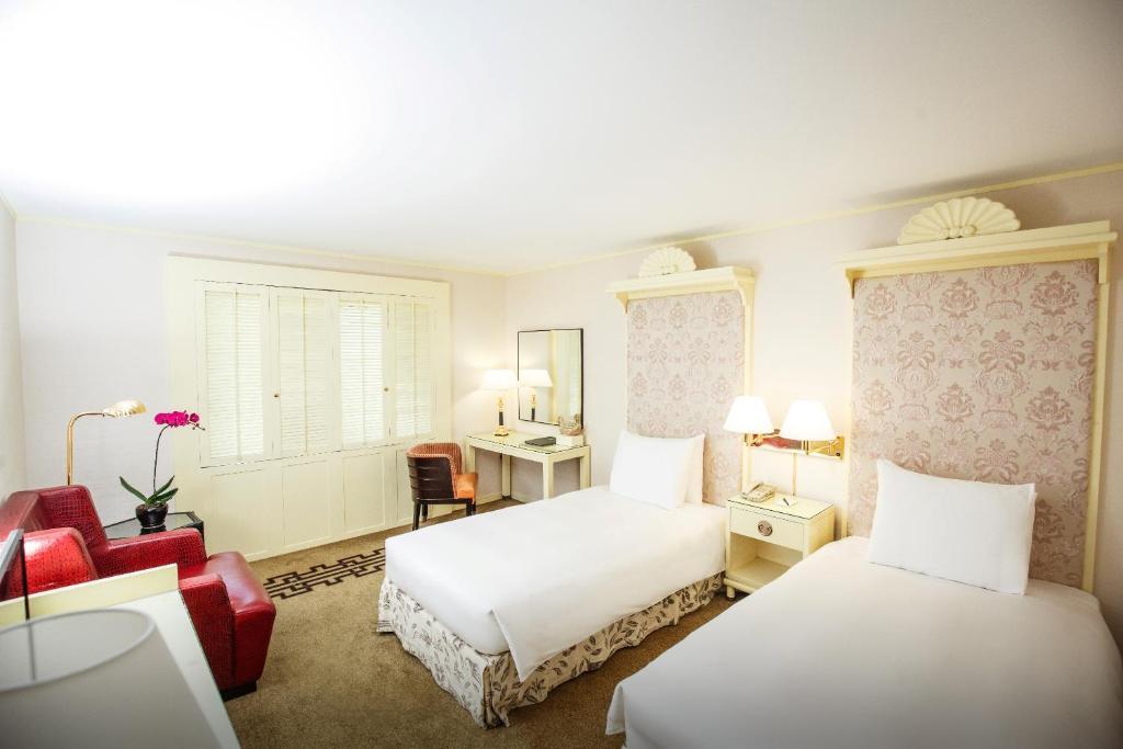 Regency Art Hotel