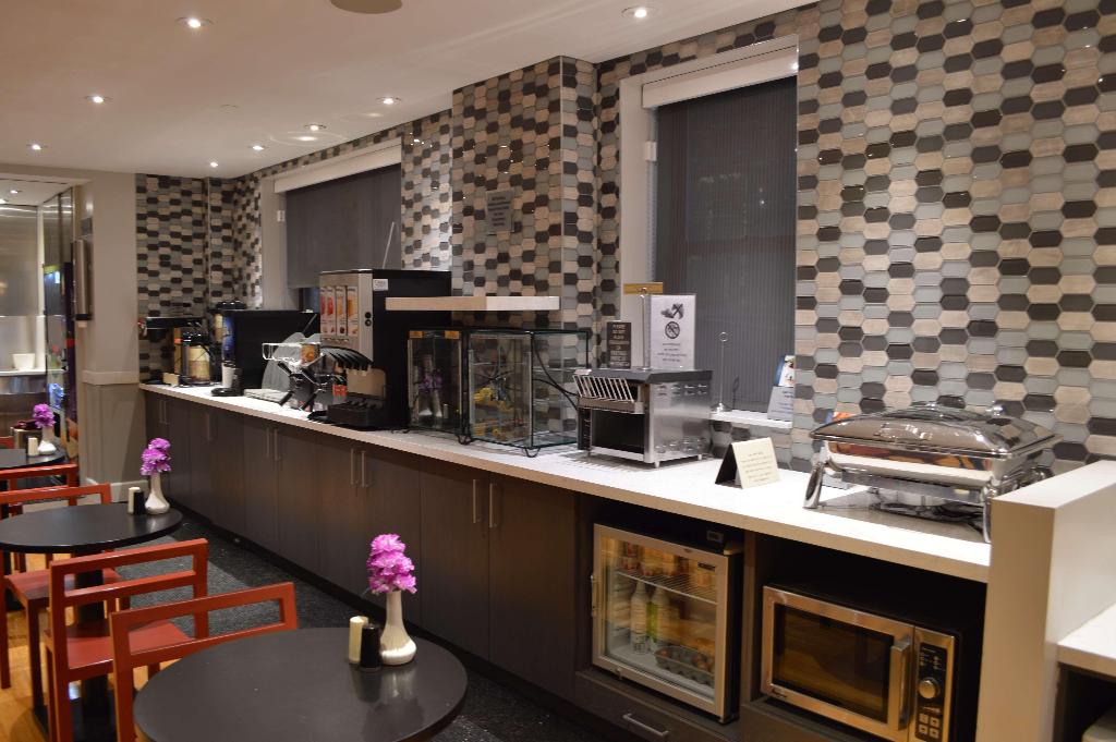 Best Western Plus Hospitality House photo 6