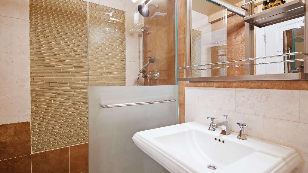 Best Western Plus Hospitality House photo 135