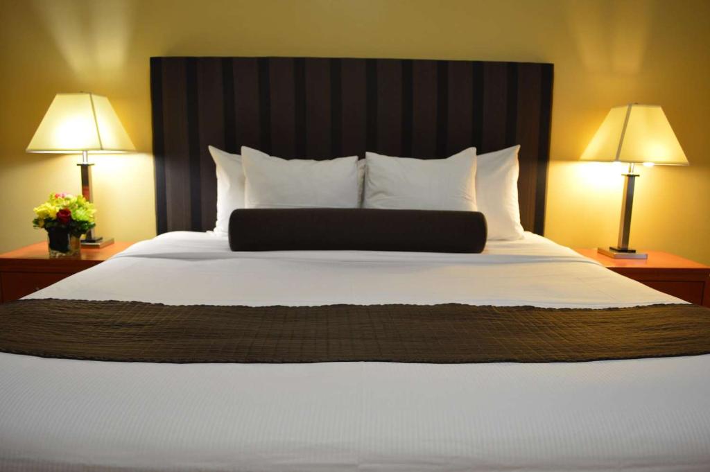Best Western Plus Hospitality House photo 49
