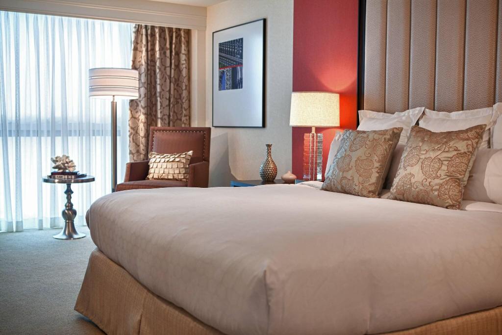 Renaissance Newark Airport Hotel