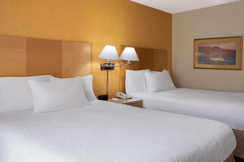 Ramada Tucson