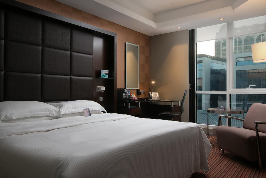 hotel-thumb