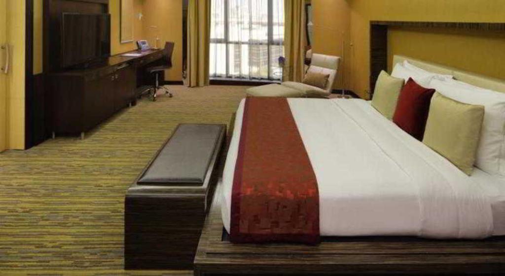 hotel-thumb