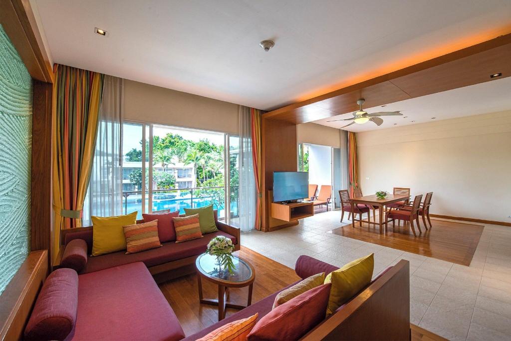 hotel-thumb