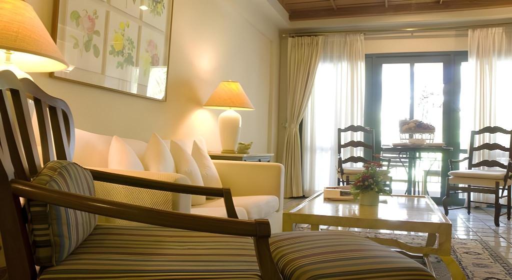 Lake View Resort & Golf Club