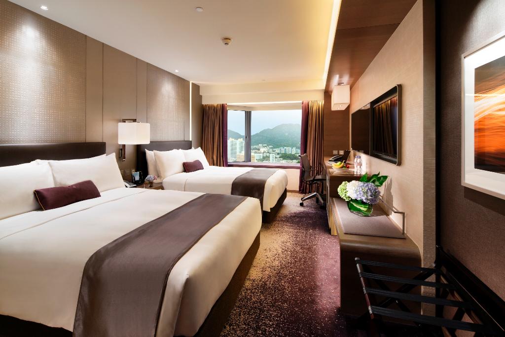 Royal Plaza Hotel