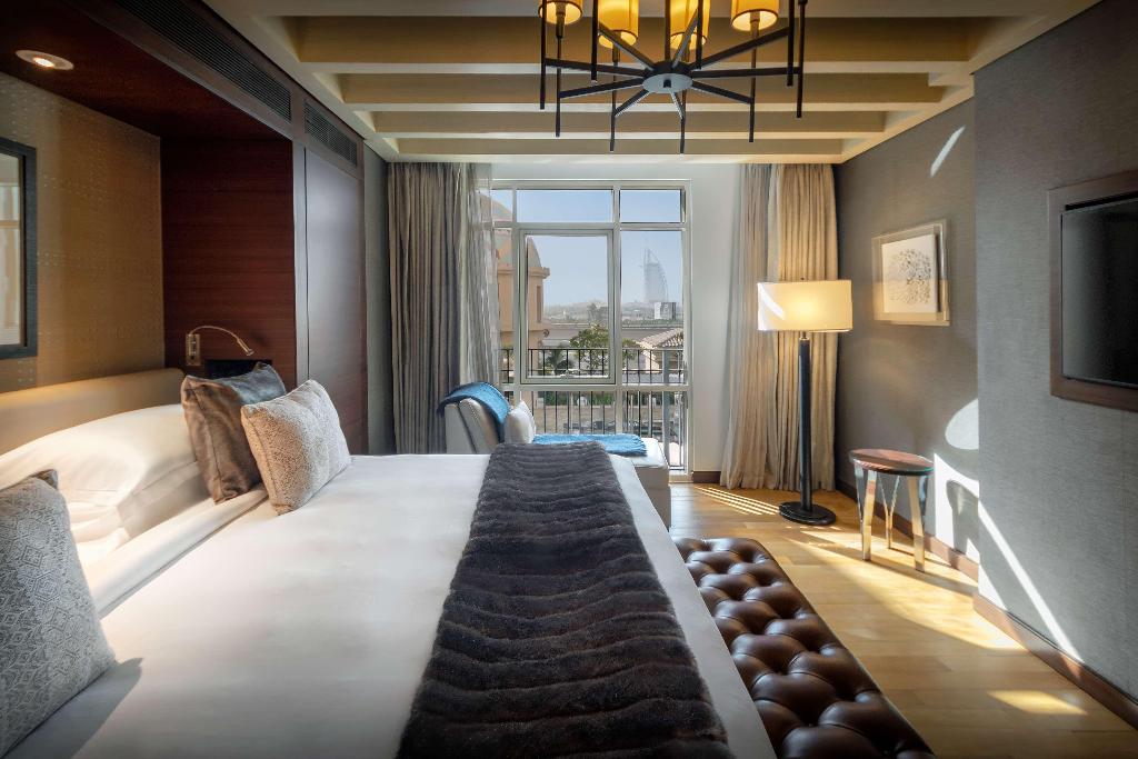 hotel-thumb