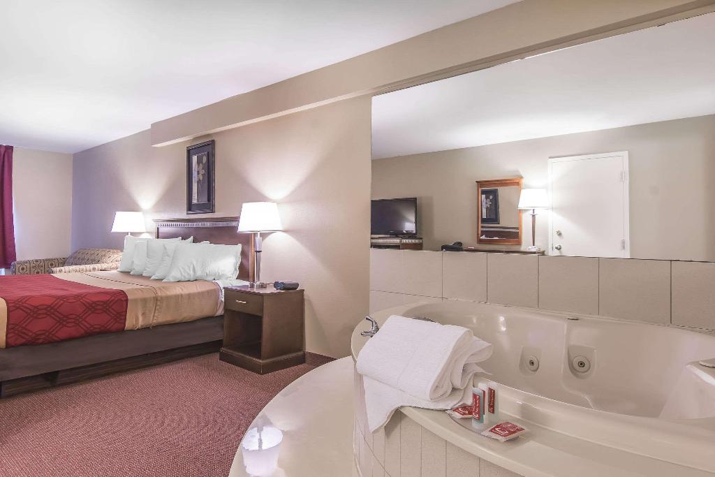 Econo Lodge Orillia