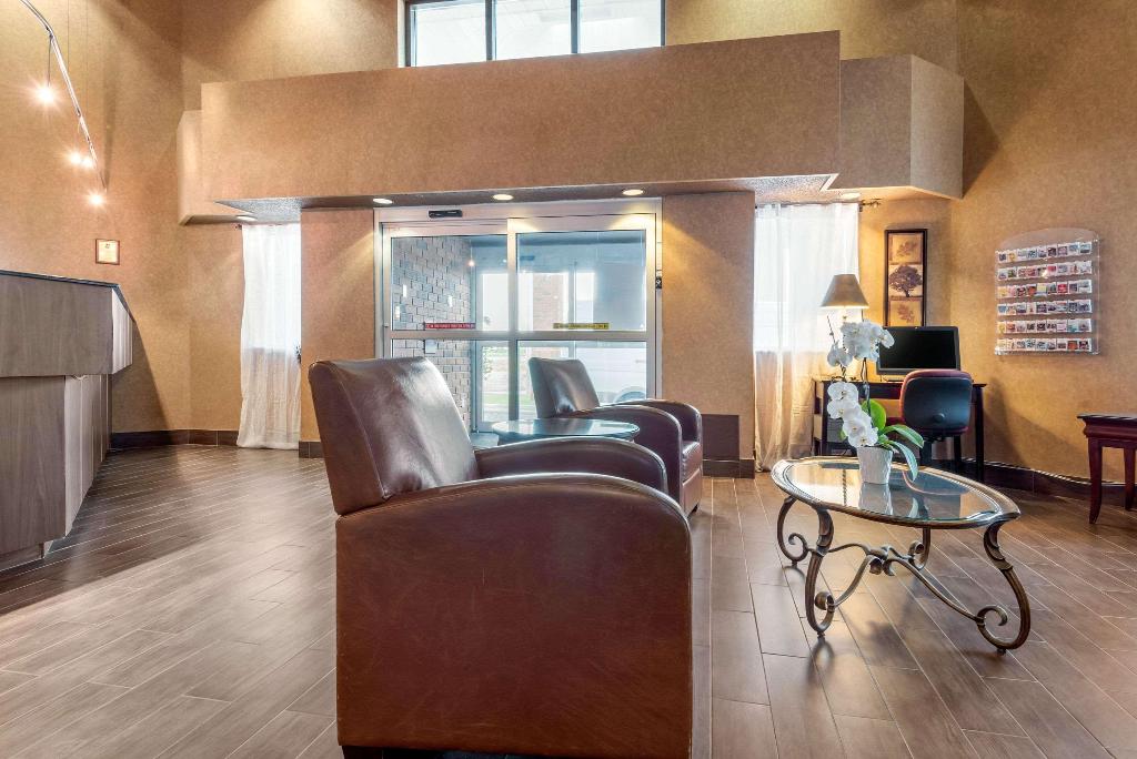 Quality Suites Whitby