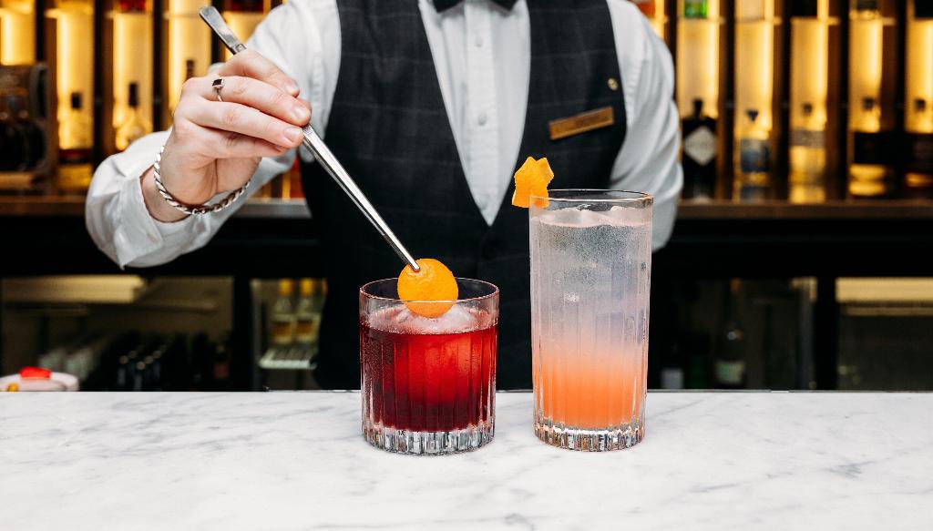 Bar