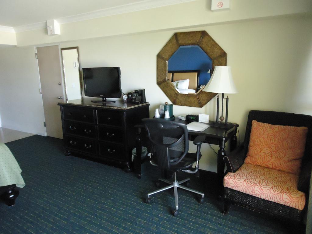 Delray Sands Resort