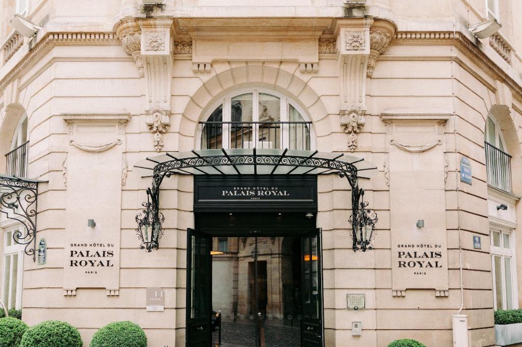 Imagem da galeria de Grand Hotel Du Palais Royal 