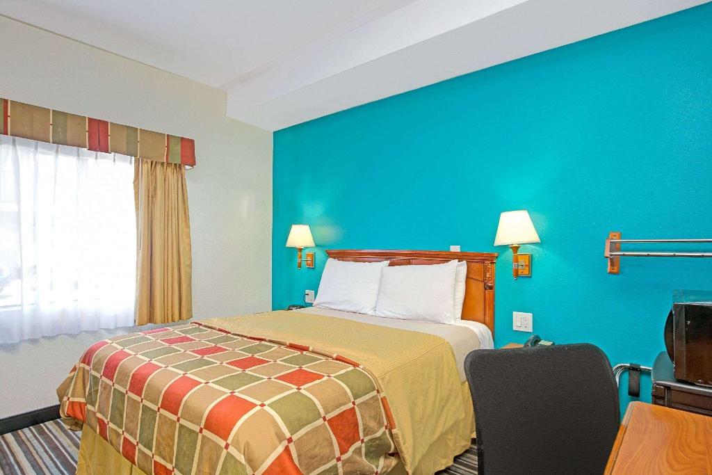 Hotel Travelodge by Wyndham LAX South, USA, El Segundo. Großes 27
