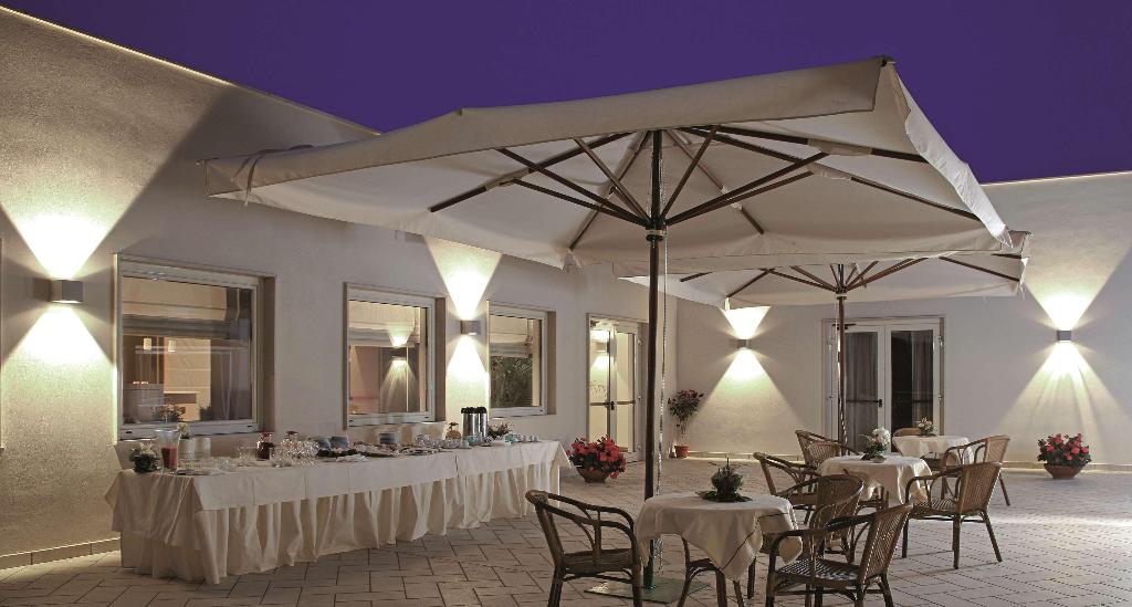 Hotel Suites And Residence (I), Italien, Pozzuoli. Großes 2