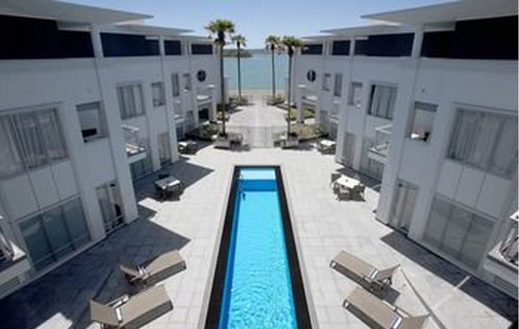 hotel-thumb