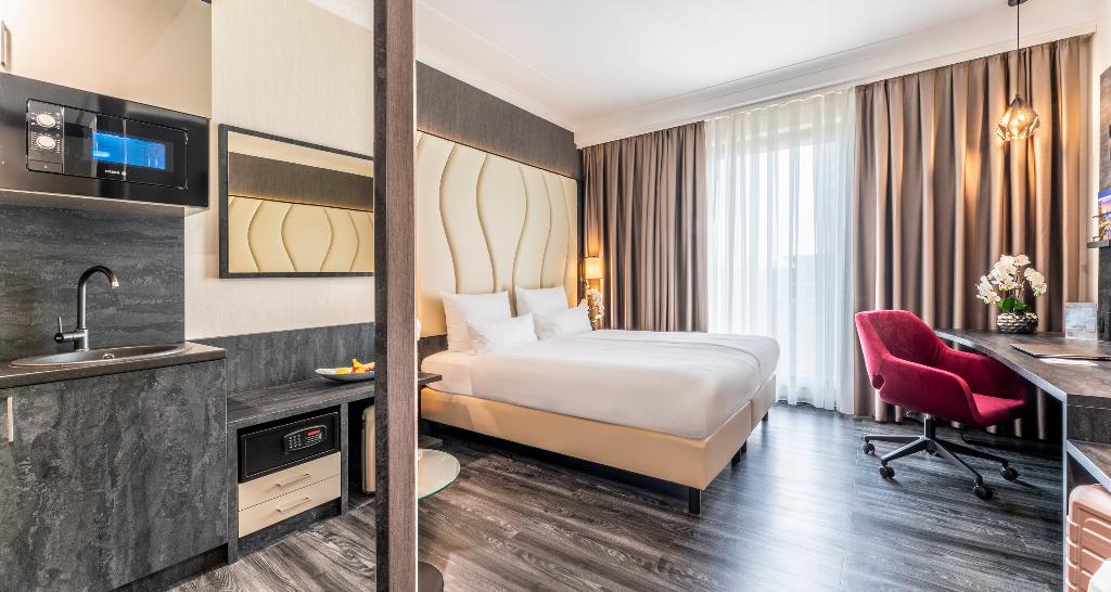 PLAZA Premium Grand Winston