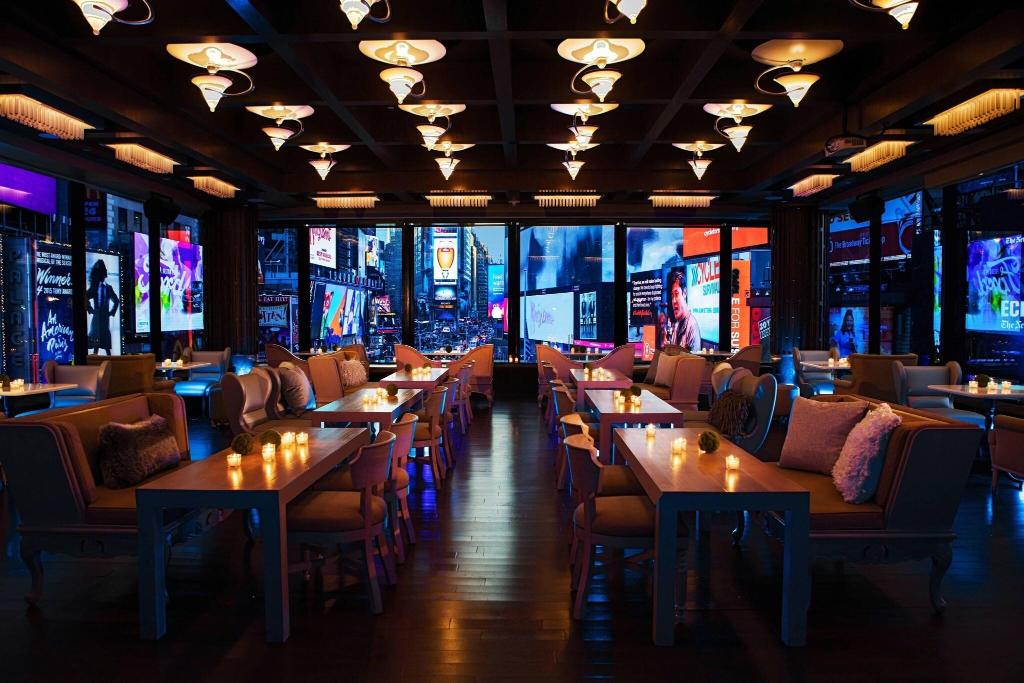 Imagem da galeria de Renaissance New York Times Square Hotel