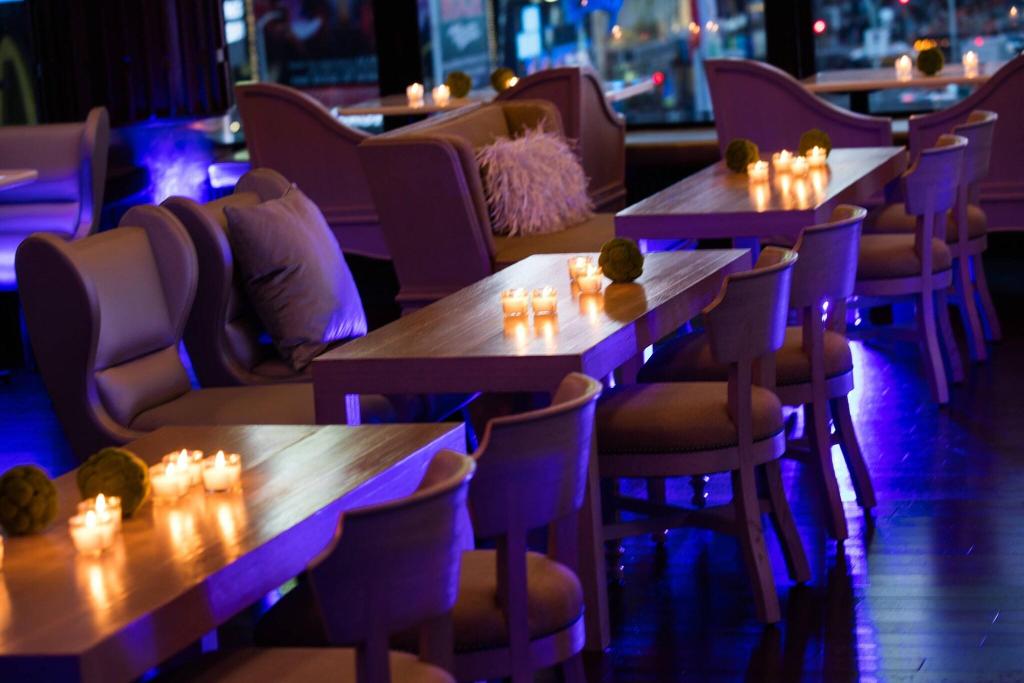 Imagem da galeria de Renaissance New York Times Square Hotel