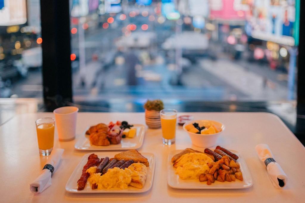 Imagem da galeria de Renaissance New York Times Square Hotel