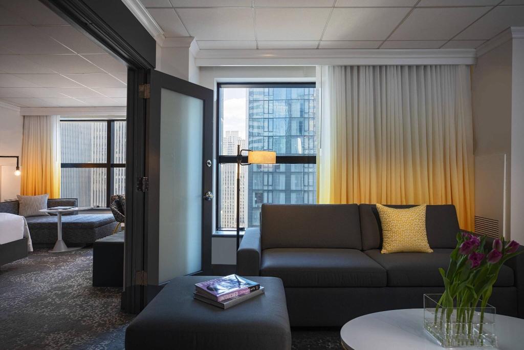 Imagem da galeria de Renaissance New York Times Square Hotel