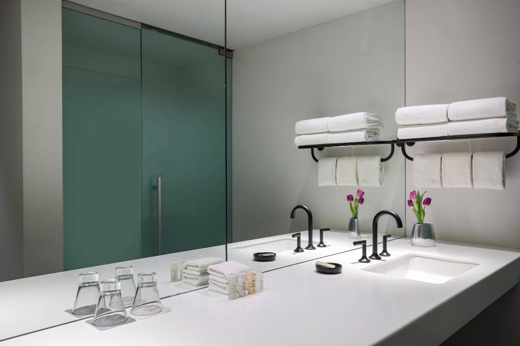 Hotel Renaissance New York Times Square Hotel, USA, New York City - Manhattan. Großes 2