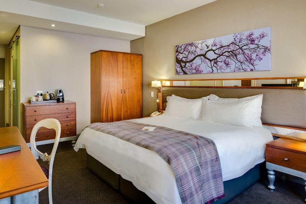 Fortis Hotel Manor