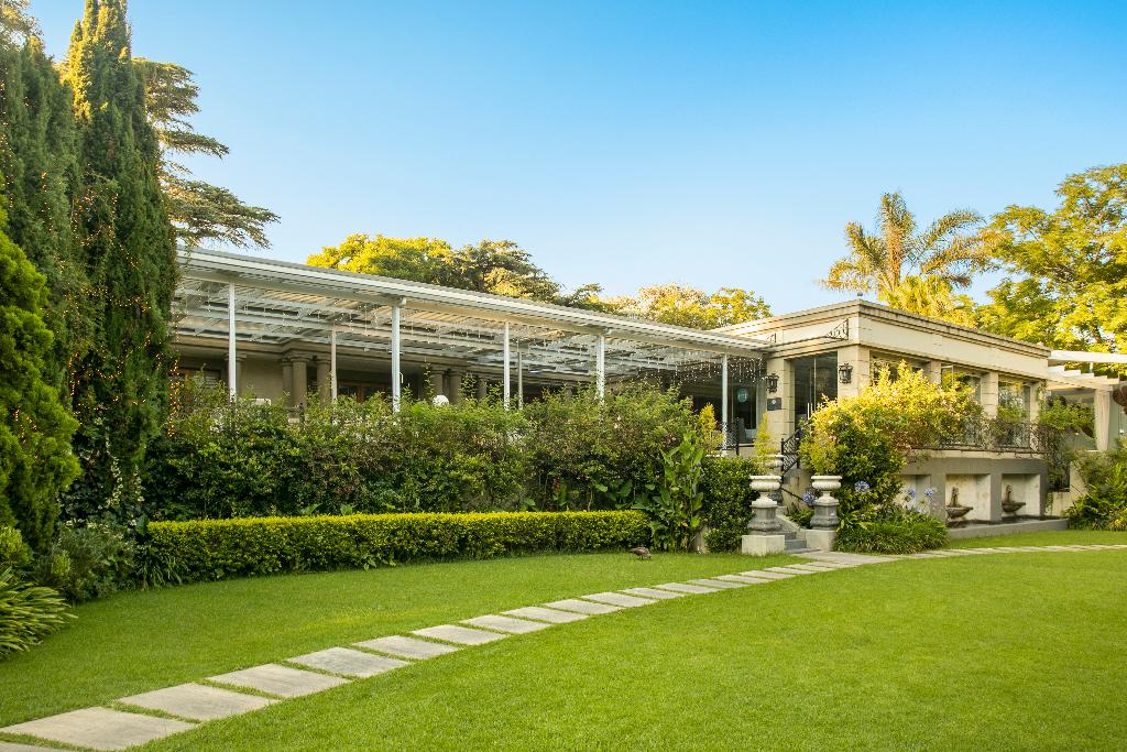 Fairlawns Boutique Hotel And Spa