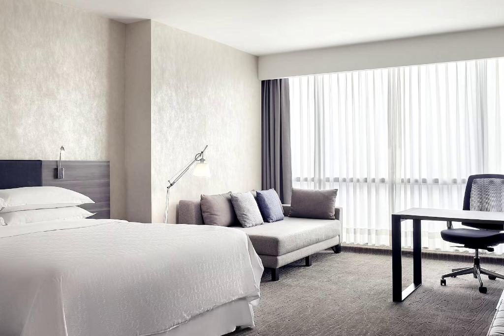 Wyndham Monterrey Ambassador Centro