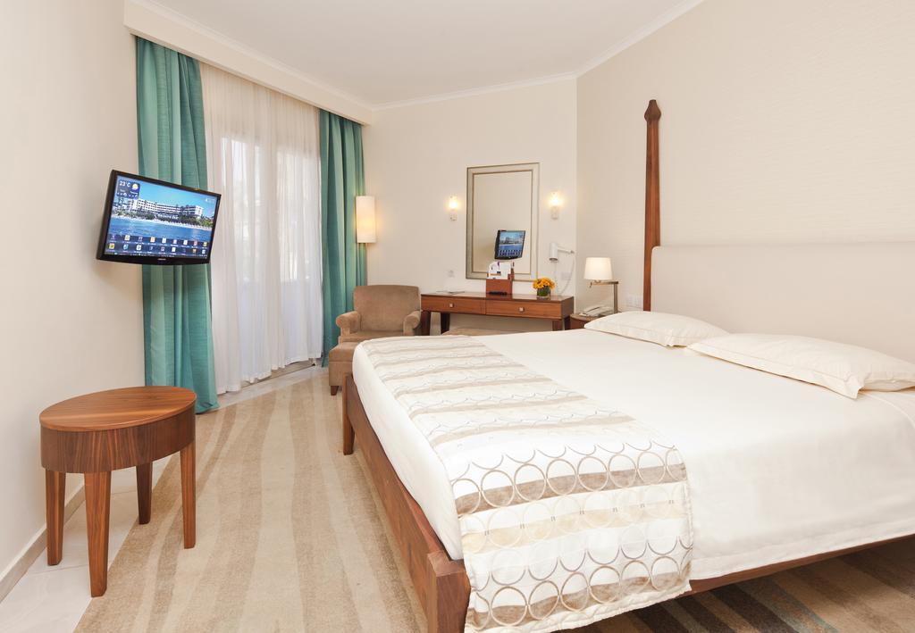 Alexander The Great Beach Hotel