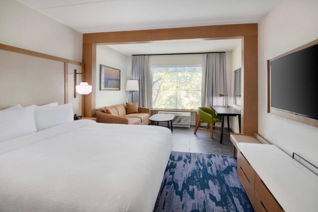 Holiday Inn Express & Suites Columbia - Downtown